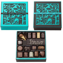 Load image into Gallery viewer, ⁨بوكس كلاسيك مربع 33 قطعة شوكولا Classic Square Box⁩
